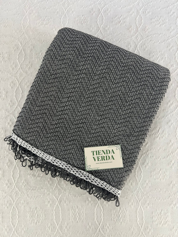 TRAMBIA BLANKET IN DARK GRAY