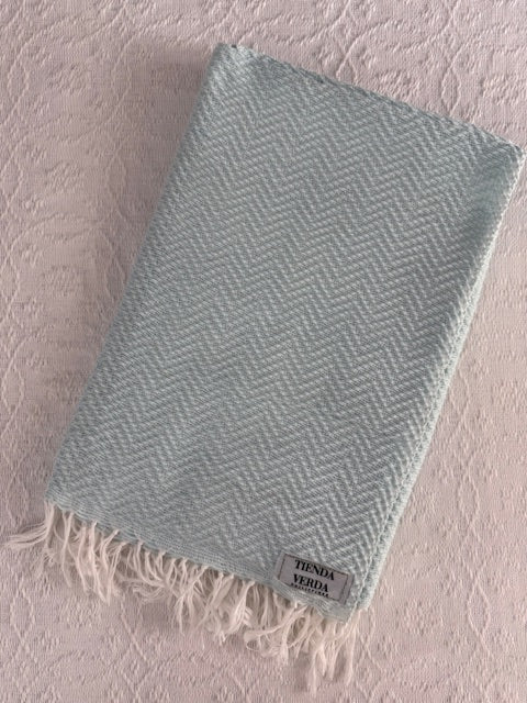 Beach Wrap in Arctic (PLAIN)