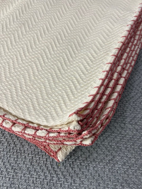 Trambia Blanket with Handsewn Edges (Cream/Old Rose)