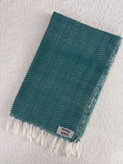 Beach Wrap in Hunter Green (PLAIN)
