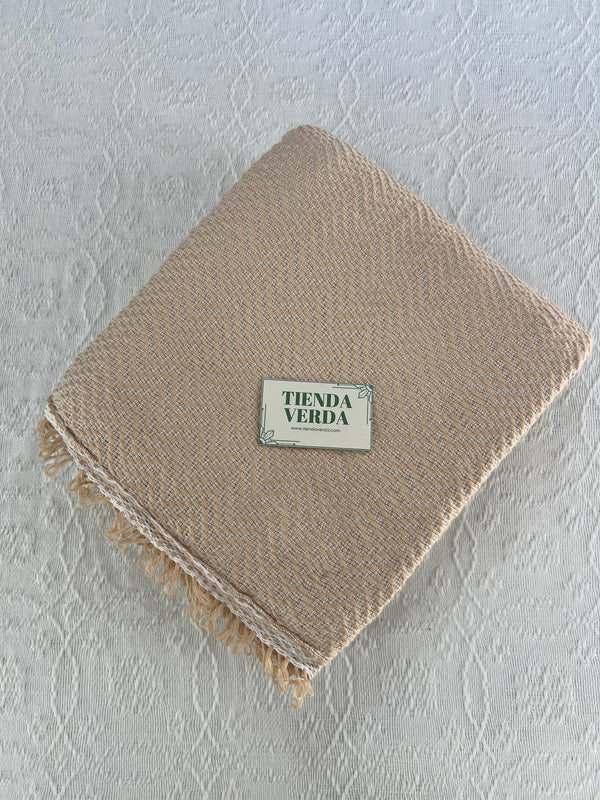 TRAMBIA BLANKET IN MOCHA