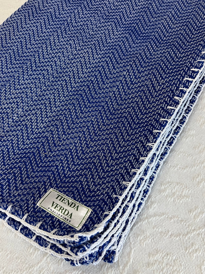 Trambia Blanket with Handsewn Edges (Royal Blue/White)