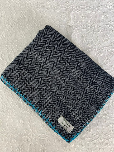 Trambia Blanket with Crocheted Edges (Navy/Aqua Blue)