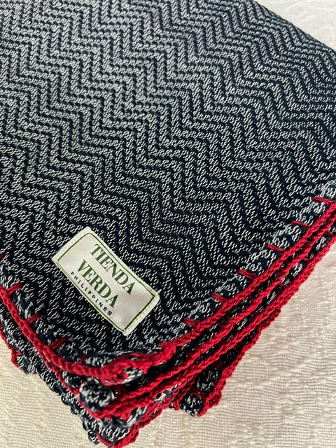 Trambia Blanket with Crocheted Edges (Navy/Deep Red)