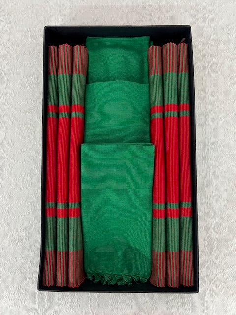 Yuletide | 6-Seater | Placemats & Napkins Gift Box